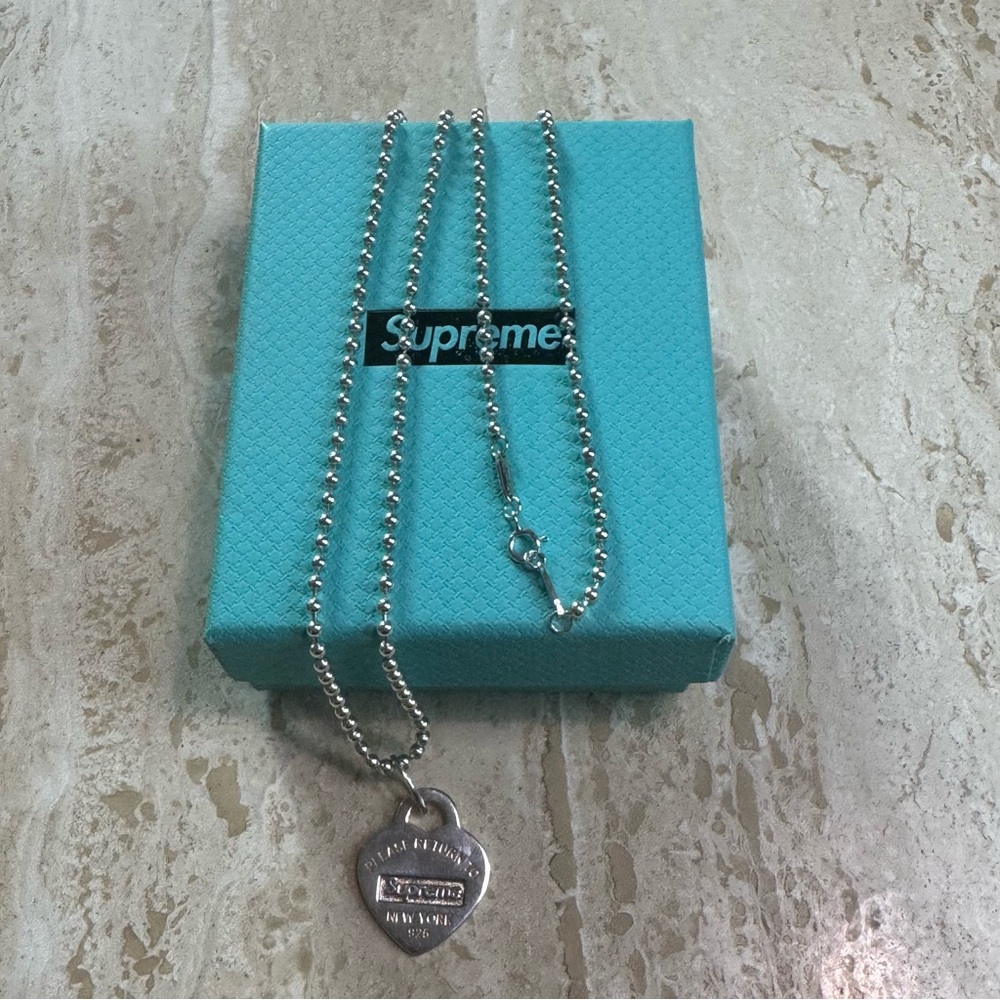 Tiffany X Supreme Silver Return to Supreme Heart Pendant with Beaded Chain